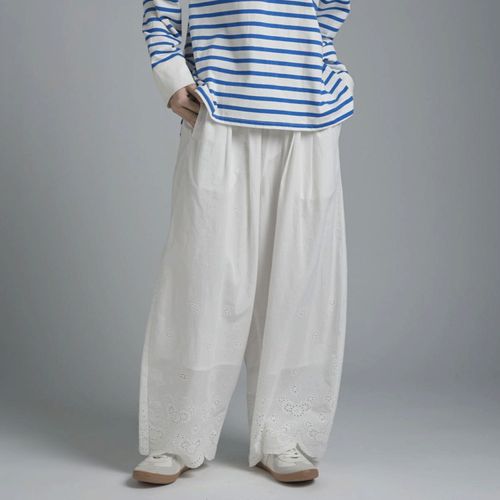 イコール
T．Tutie スカラップレースパンツ