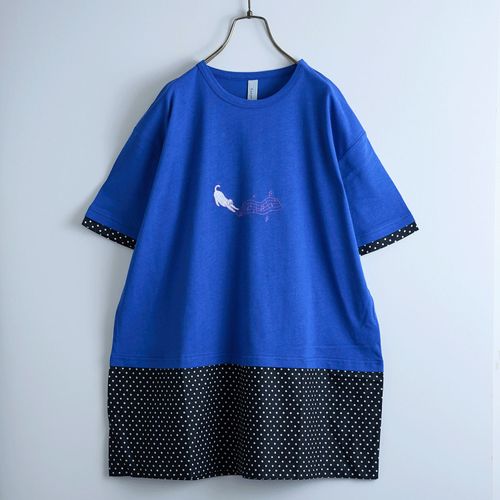 ドライブ
Emago ねこミュージック刺繍チュニック