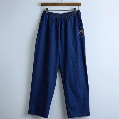 ドライブ
Emago 鍵刺繍テーパードパンツ