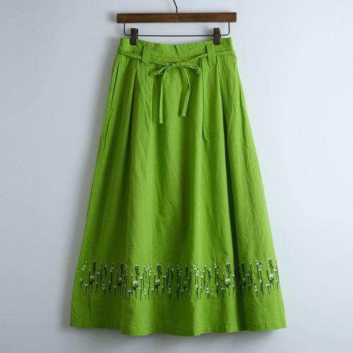 ドライブ
Emago フラワー刺繍スカート