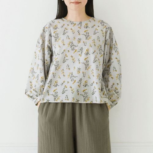 ピープル
Crea delice フローラルプリントボリュームスリーブブラウス