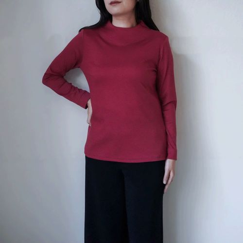 モードラサ
カタブクロオフネック