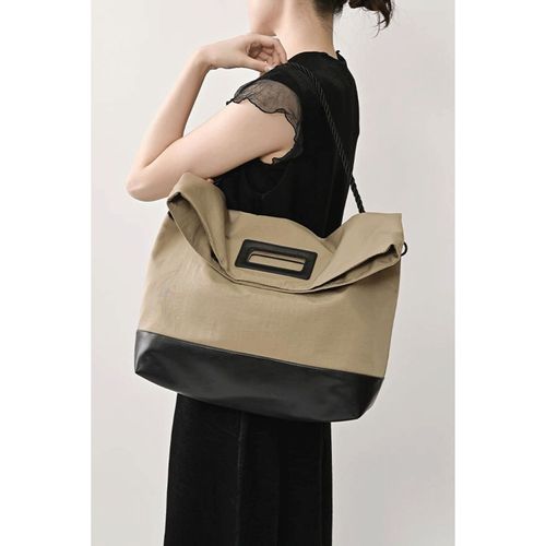 あむう
akane ドローストリングショルダーBAG