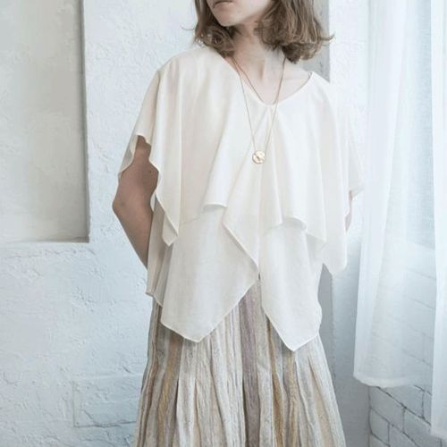 あむう
akane ハンカチヘムプルオーバー