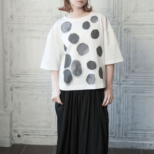 あむう
akane 水彩水玉Tシャツ
