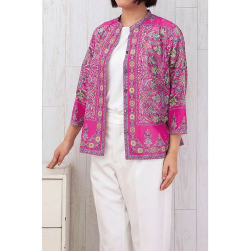 山本仁商店
シルクロード スタンド七分袖ショートブラウス セントトーマス