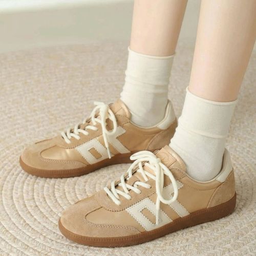 ハヤシゴ
BACK70サテンコンビスニーカー