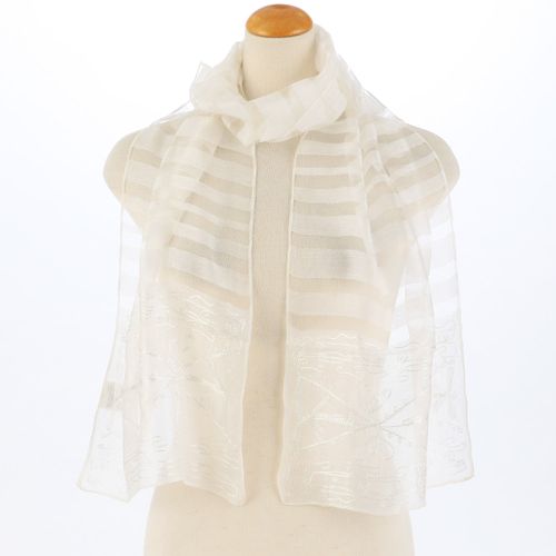 インディラ
インド製 シルク混刺繍ストール