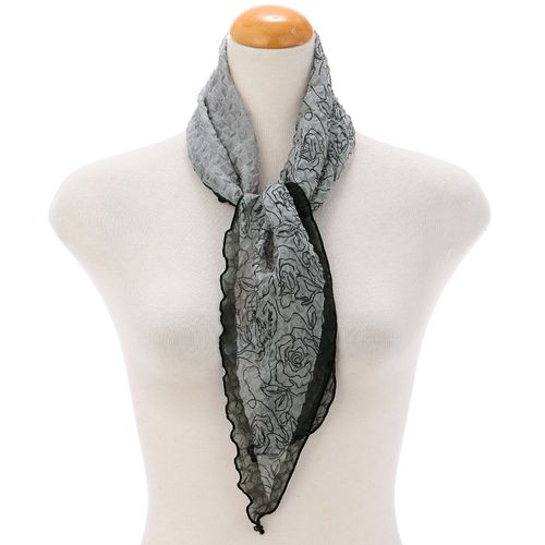 サード　コレクション
線画ローズ柄シワ加工剣先スカーフ