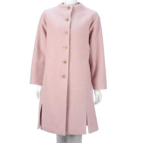 グラン山貴
グラン山貴 ノーカラーコート