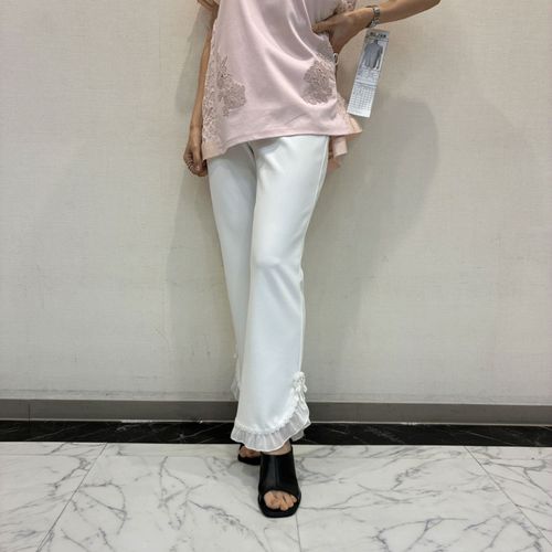 ジェイシーインターナショナル
Super Beauty 裾シフォンフリル＆花モチーフ付パンツ