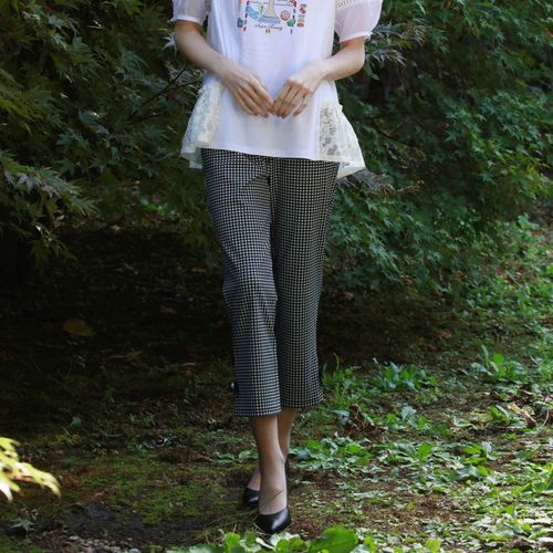 ジェイシーインターナショナル
Super Beauty リボン×花モチーフ付サイドスリットギンガムチェック素材パンツ