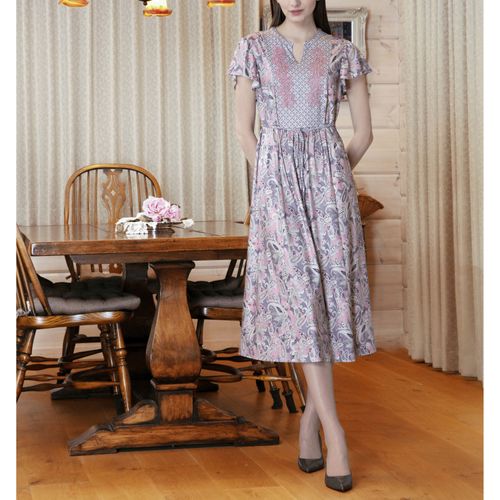 ジェイシーインターナショナル
Super Beauty 胸元レース×スリット入りペイズリー柄切替ワンピース