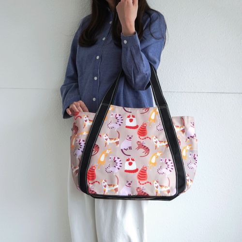 東邦撚糸
保冷色々猫柄 バルーン大