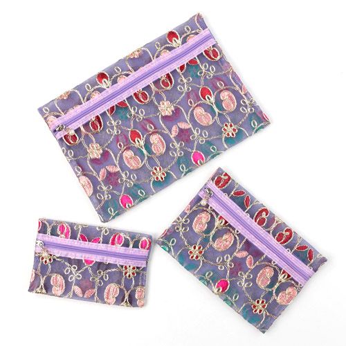 生駒クロス
メッシュ ゴールド刺繍 ポーチ 3点セット