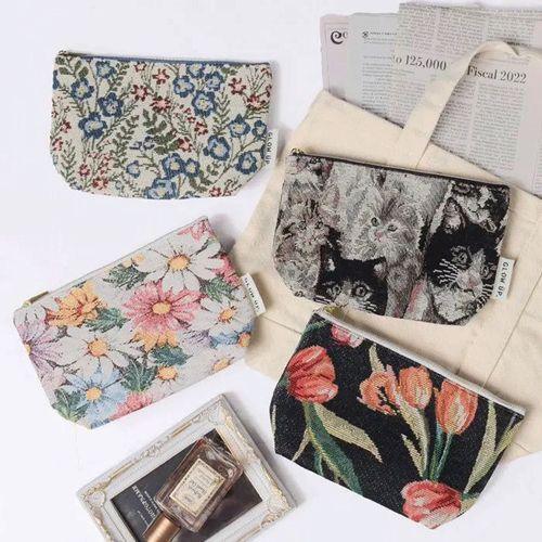 4573608918177







フラワーリング
ゴブラン織りマチ付ポーチ