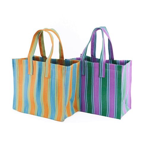 4548269052874







志成販売
アウトドアシーンにもおすすめ サニーストライプのトートバッグS
