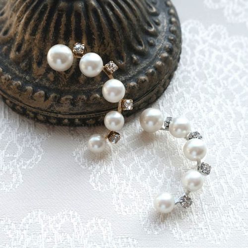 小川
日本製 クレッセントパールビジューピンブローチ