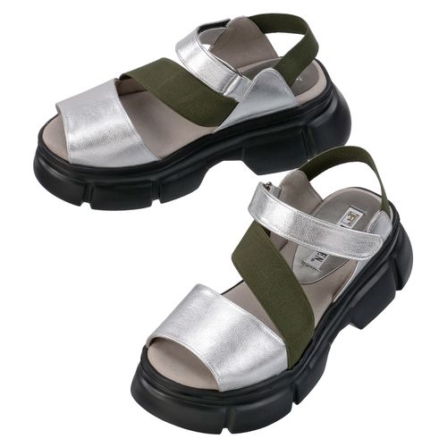 キタ
FIZZREEN ボリュームソールサンダル1484