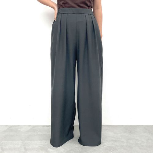 ブルーベル
cloche ツータックワイドパンツ