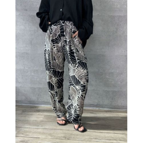 ケリーコーポレーション
Anna Kerry ジオメトリックパンツ