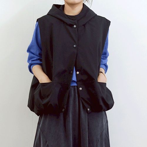 セブンデイズ
SEVEN SENSE コクーンフーディベスト