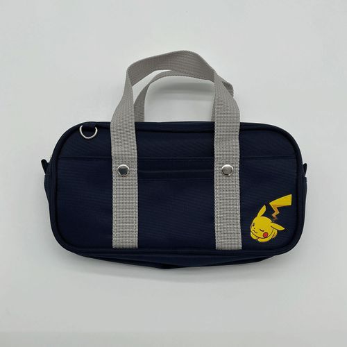 4513266270170



CPKE-1800



マルヨシ
ポケットモンスター スクールバッグ型ポーチ コン／ピカチュウ