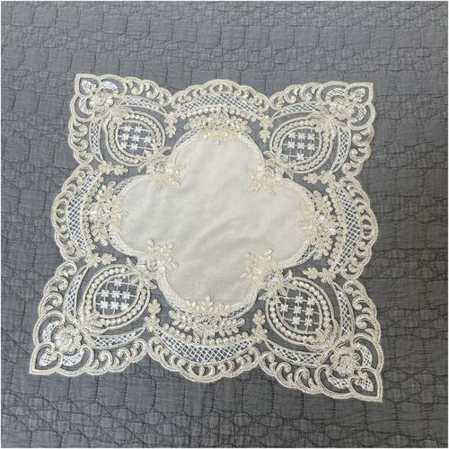 12114DL



ヴィヴィアン
ドイリー