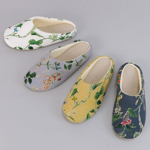 ラッキー産業
ボタニカル柄ルームシューズ