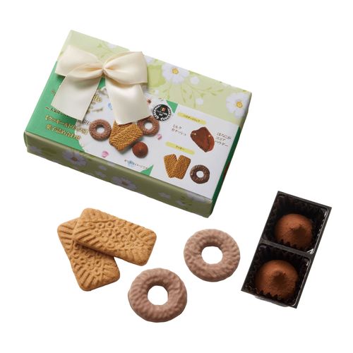 4901032257034







アラカルト
キルシュブリューテ クッキー＆トリュフ S