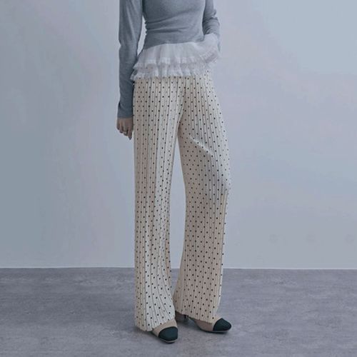 山本定
カットプリーツ水玉柄パンツ