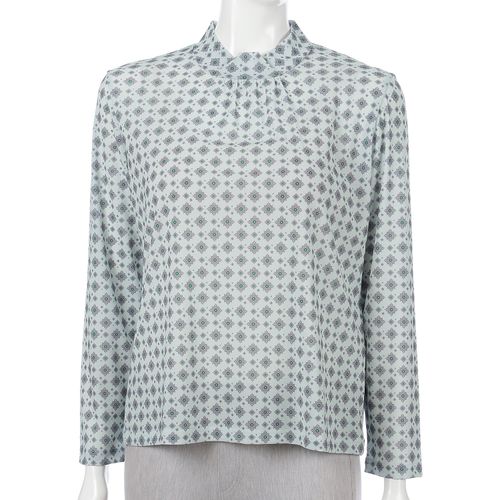 エイコー商事
トリプルメッシュ小紋柄ハイネック長袖プルオーバー