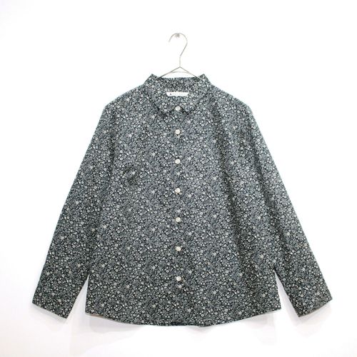 ジジョン
T’BIS STUDIO 小花柄プリント長袖シャツ