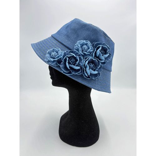 ｃｒｏｉｓ
デニム花付きバケット