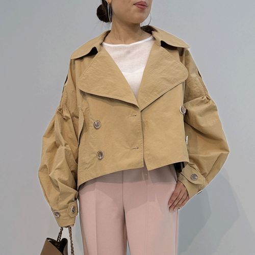 ハルズアミ
ハルズアミ テントラインショートトレンチコート