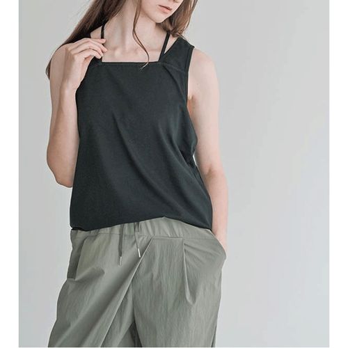 あむう
akane 紐付きタンクトップ