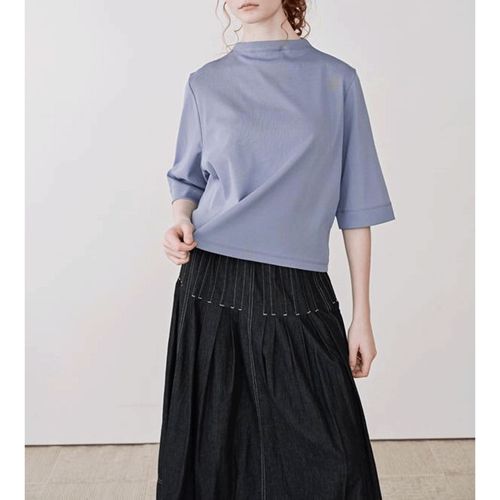 あむう
akane ボトルネックショートプルオーバー