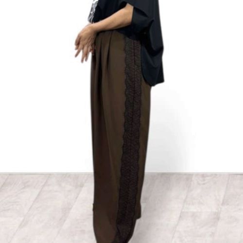 ブルーベル
QTUME ラインタックパンツ