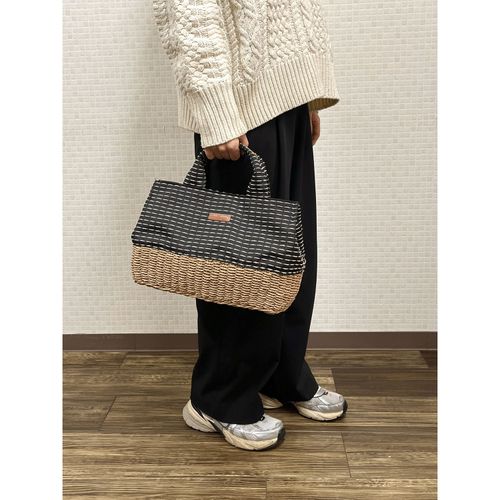 4582708785886







プライバルサーブ
toleur ペーパー編みトートバッグ