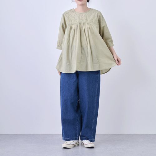 4955209075792







グロリア
前ヨークシフリーギャザーブラウス