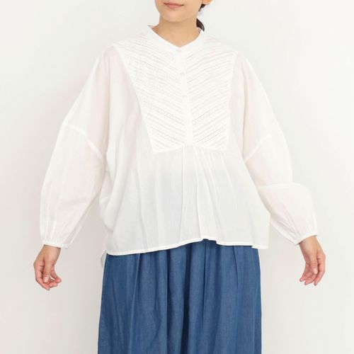 オーブ
オーブ m．n タックレースシャツ