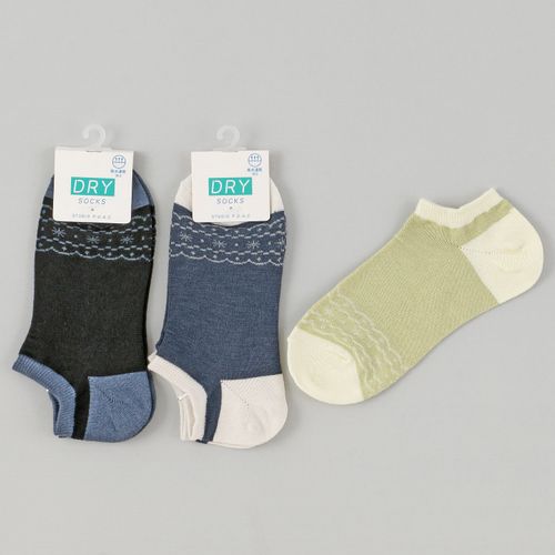 スタジオ・ポアック
スニーカー丈 吸水速乾 3面切替レース柄