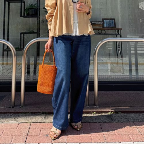 アパレルアイ
JEUNE ET JOYEUX TCストレッチ デニムカーヴィーパンツ