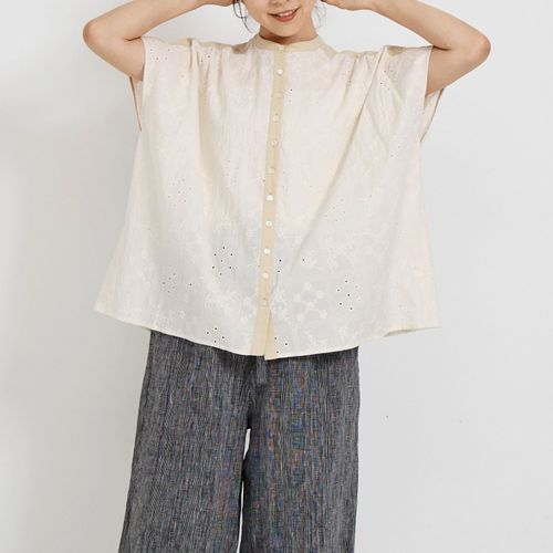 YURKﾌﾟﾗﾝ
YURK geniet van ギャザーシャツ