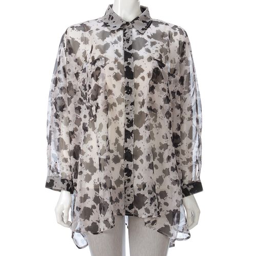 山本定
シアー柄ドルマンシャツ