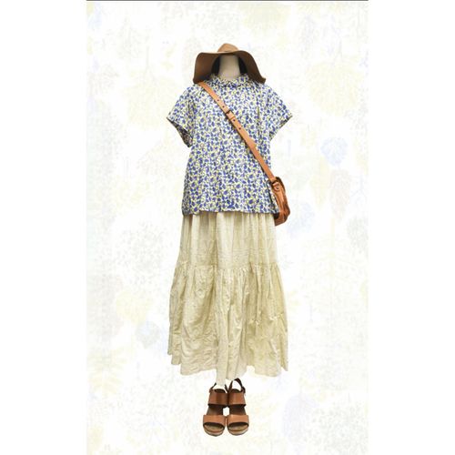 モードラサ
イチゴ柄シャツ