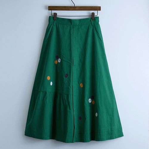 ドライブ
Emago バルーン刺繍スカート