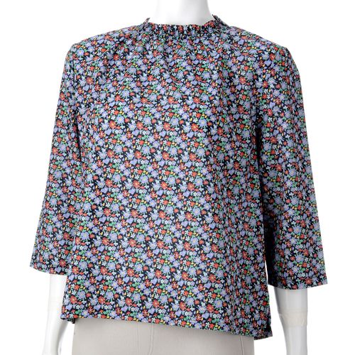 三澤
リバティプリント襟ゴムシャーリングブラウス