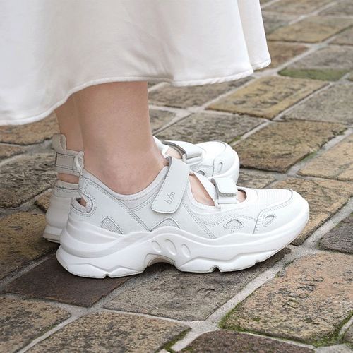 4523118748207







ムーンスター
ムーンスター B／M04 オルタ