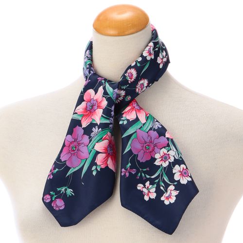 佳雅
イタリア製 フラワープリントスカーフ 60×60